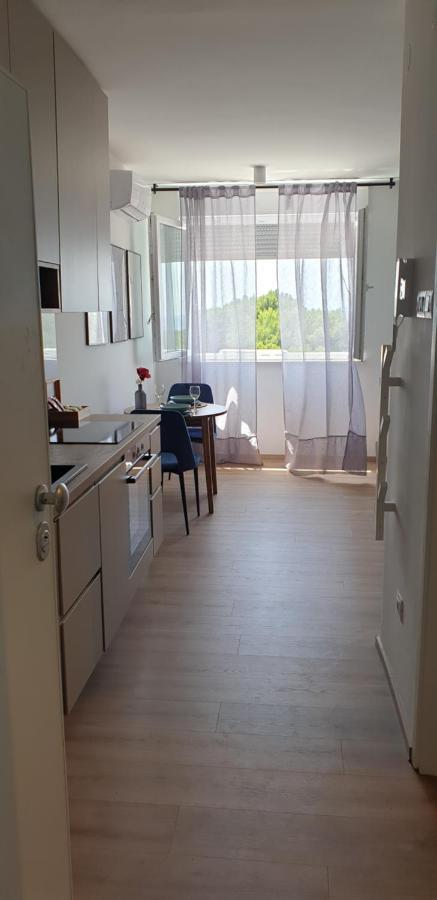 Studio Apartment Hana Pula Exteriör bild