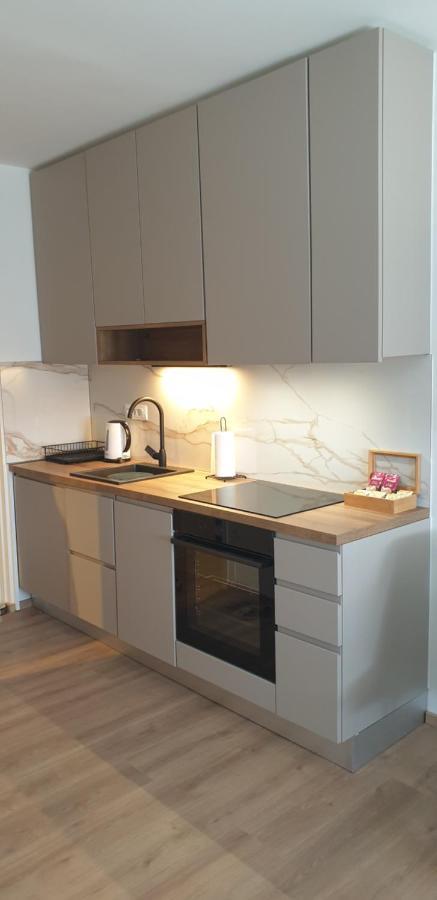 Studio Apartment Hana Pula Exteriör bild